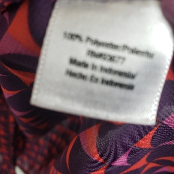 a.n.a. Red And Navy 3/4th Sleeve Gold Button Blouse Sz L - Picture 7 of 9